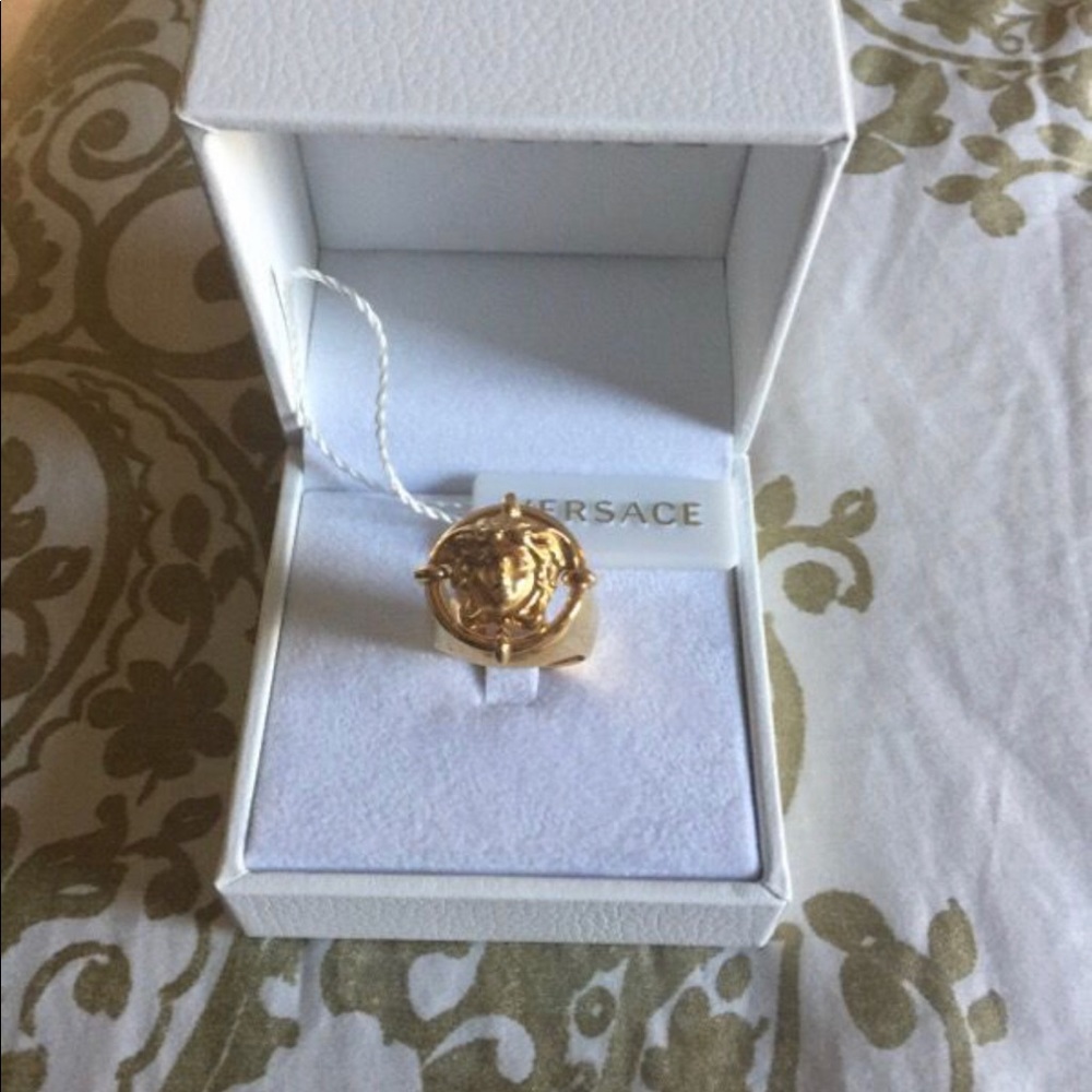 Men’s Versace ring size 10